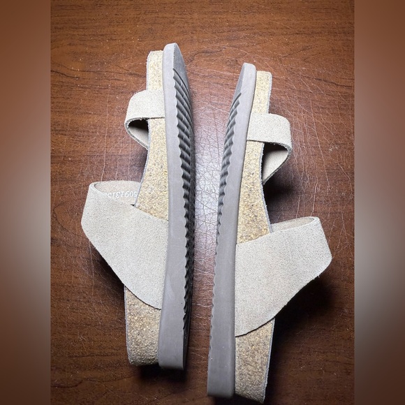 Mephisto warm grey Helen classic sandals - Picture 9 of 10
